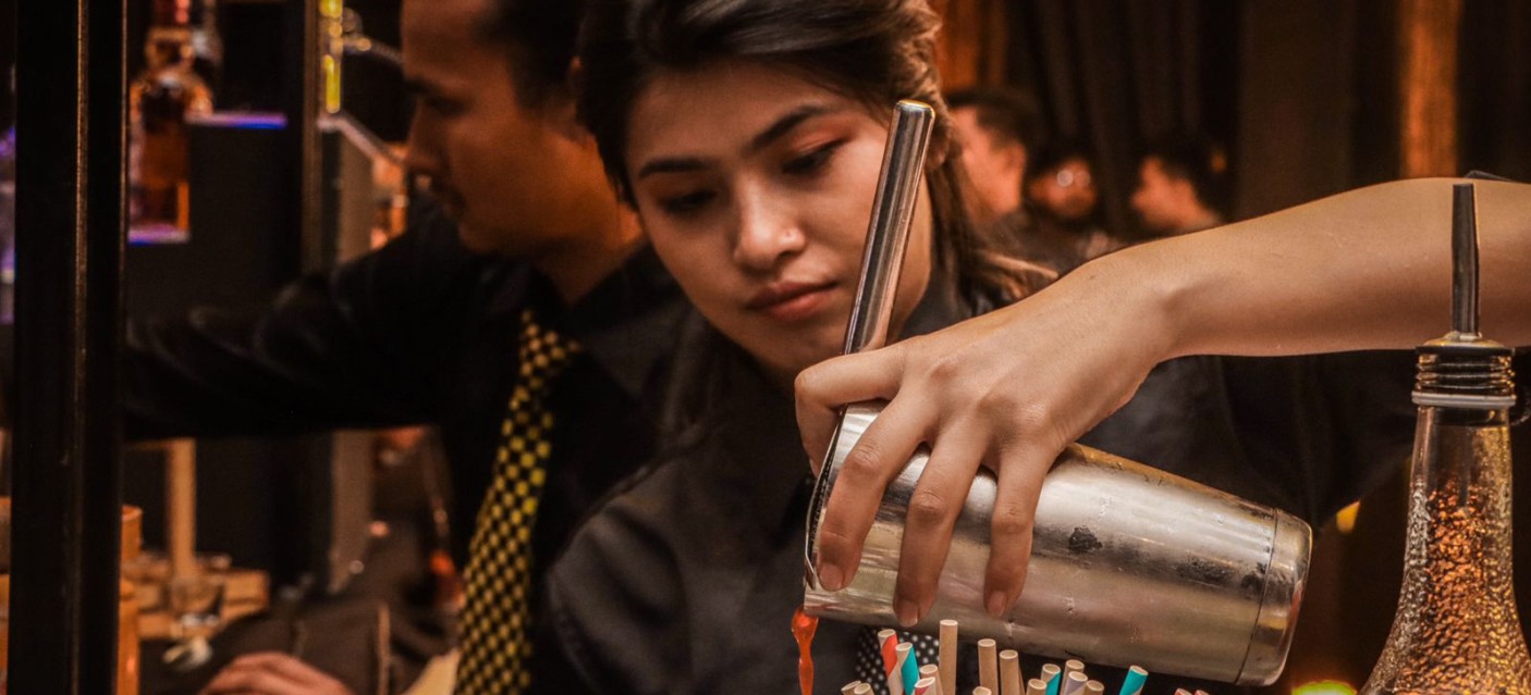Hire a Professional Bartender